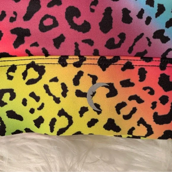 ZYIA Active Rainbow Leopard Light n Tight Strappy Bra w/ pads Small Activewear - Picture 6 of 11